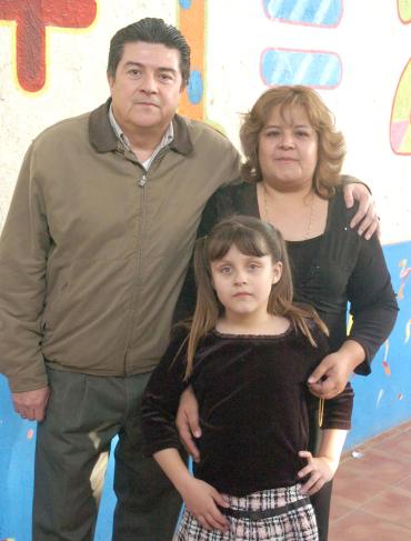 ni_09022006 
Jazmín Acevedo Muñoz cumplio 8 años y sus papás, Pedro Antonio Acevedo y Mayela Muñoz le organizaron un convivio.