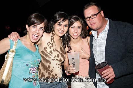 Cristy Giacomán, Lulú Macías, Claudia Peña y Paco Delgado.