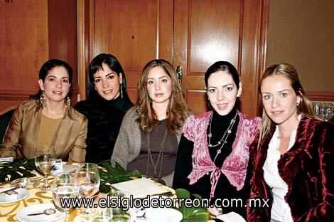 LAGUNERAS EN DESPEDIDAS
Adriana Torres de Russek, Ana Lucía Monárrez de Torres, Andrea Valencia Correa, Bárbara Dueñes de González y Ana Gilio de Cantú.