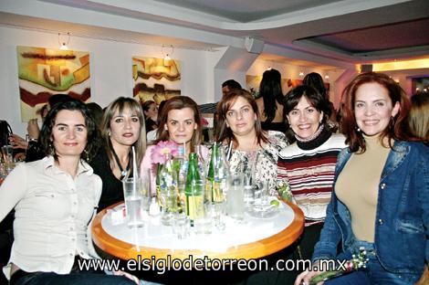 Claudia Arteaga, Pina Martínez, Pily Arteaga, Ana Clara Luna, Dulce Pereda y Silvia Soto.