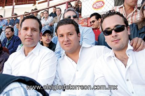 Lalo Camacho, Roger García y Marco Martínez.