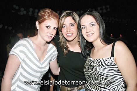 Ana Lya Román, Luly Gallegos y Sofía López.