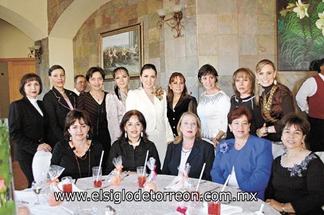 María Elena H. de Bueno, Chenis de Salazar, Silvia Muñoz, Brenda Monárrez Galicia, Viridiana González Monárrez, Maty Flores de Ramos, Laura Patricia R. de Rubio, María Eugenia Abusaid, Janett Ramos de Ramírez, Laura M. de Fouel, Margarita de Villarreal, Marisa G. de Garza, Ana María F. de Fernández e Irma Subealdea.