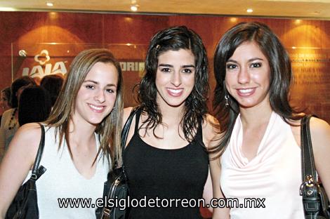 Beatriz Murra, Ana Lucía García y Claudia Peña.