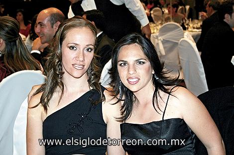 Gaby Salazar y Rina Gilio