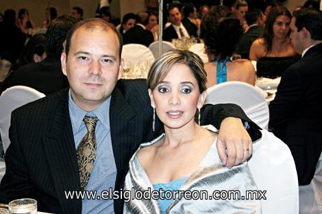 Juan Carlos Menéndez y Ana Cristina Aranda de Menéndez.