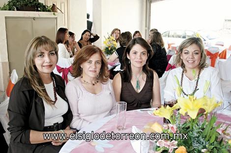 Huby de Kort, Edith de Lozada, Beatriz de Huerta y Tere Rodríguez.