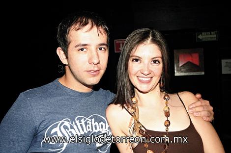 Oscar Valenzuela y Adriana Montañéz.