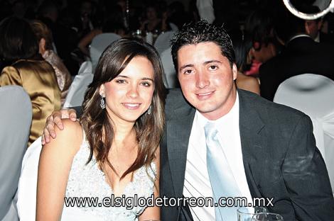 Frida Becker Hernández y David Madero Amarante.