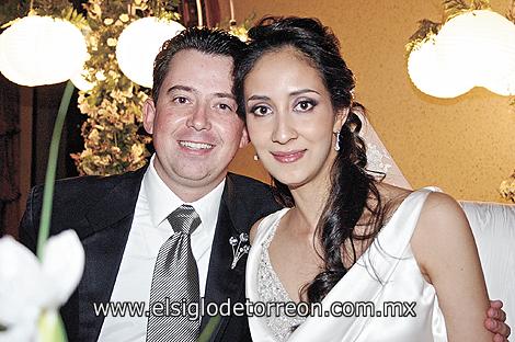 UNIDOS POR EL AMOR
Amado Rodríguez Martínez y Cristina Flores Moreno.