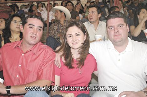 Alejandro Gorostiaga, Bárbara Cofiño y Roberto Leal.