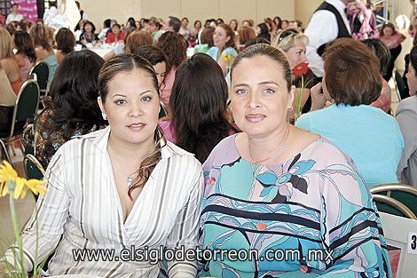 Samantha de Cariño y Maite Aguirre de Anaya.