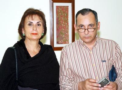 va_26032006 
Eduardo Aranda y María Elena Aranda.