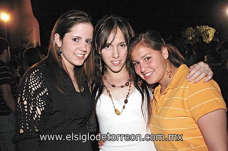 Ana Mary Gómez, Mariangel Berlanga y Ana García.