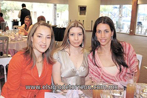 Liliana Arizpe de Castro, Kathia Ruíz Tamez y Jessica Yacamán.