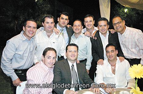 Rodrigo Sada, Carlos Sandoval, Roberto Castro, José Cárdenas, Marco Zamarripa, Lalo Vega, Mauricio Villalobos, Luiser Gómez, Julio Sandoval y Jorge Torres.