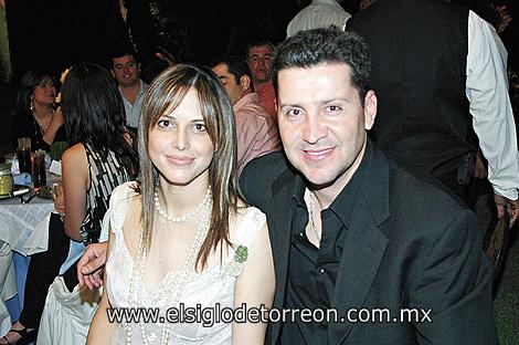 Sandra Hoffman de Kuri y Antonio Kuri González.