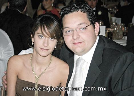 Rosa Eugenia Martínez-Brohez y Alejandro López Fernández.