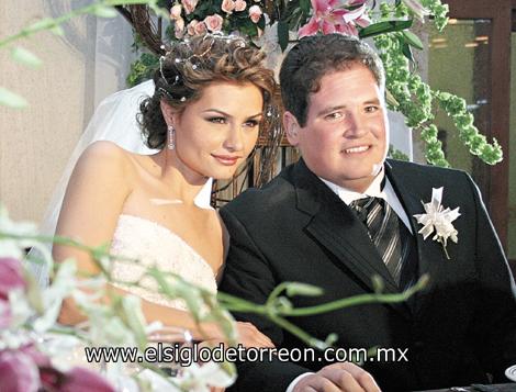 HERMOSA PAREJA!
María Dabdou Fernández y Jorge Alberto Dávila Villar.