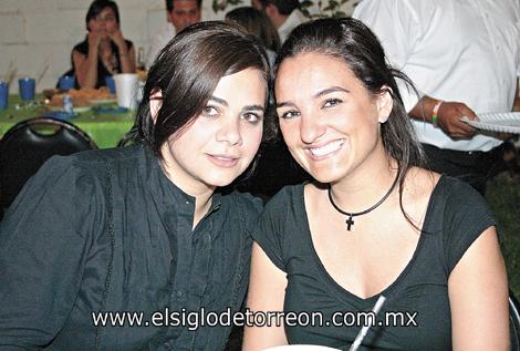 Loretta Zablah y Xelha Garza.