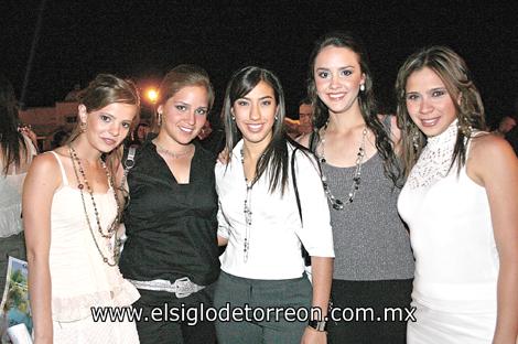 MaryFer Núñez, Carmina Fernández, Adriana Peña, Paulina Giacoman y Katya Nahle.