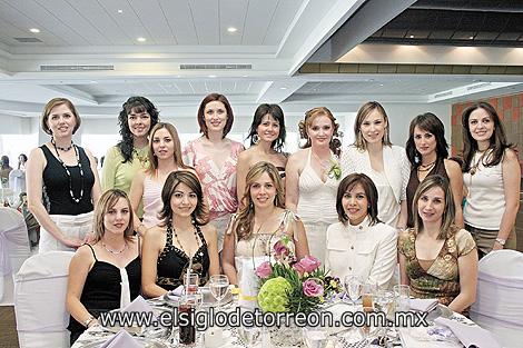 Keta Bonilla de Gómez, Mercedes Hernández, Susana Garza García, Marcela Pereyra, Ana Sofía Méndez de De la Garza, Brenda Noyola Cosío, Rosario Sirgo de Pérez, Nancy Perrella, Georgina Cantú, Sofía Garza de Marcos, Sharon Lee de Bartoluchi, Alejandra Sánchez de Necochea, Cecilia Valencia de González y Alina Martínez de Gutiérrez.