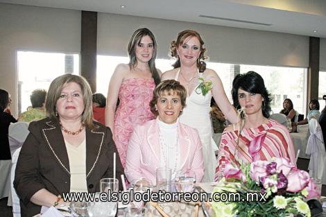 Bremia Cepeda, Brenda Noyola, Mily de Calderón, Paty Gutiérrez y Salma Destenave.