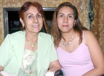 06052006 
Rosy Alanís y Pilar Martínez