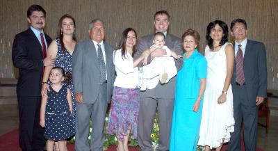 14052006 
El pasado seis de mayo, el pequeño Stephen Zupanc Acosta recibió el Sacramento del Bautizo de la Catedral de la Virgen del Carmen.