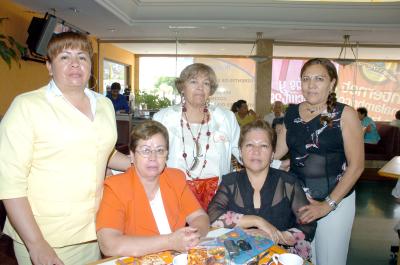 21052006 
Hilda Amalia Espinoza, Carolina Calvillo de Ceniceros, María Teresa Favela Nava, María Teresa Aragón González y Jesusita Sánchez Lara.