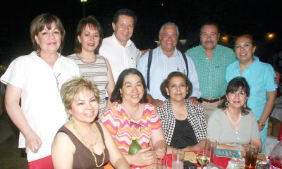 22052006 
Belén Ochoa, Marisa Ibarra, Rosa Sosa, Carmen Chamut, Pily de Hernández, Jesús Hernández, Jesús Ibarra, Eleazar López y María Elena de López.