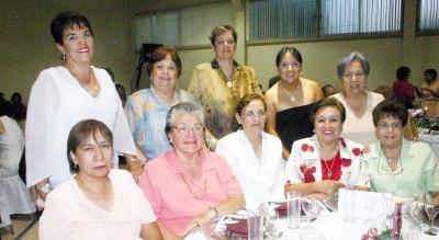 26052006 
Lilita, Lourdes, Coquis, Julieta, María Concepción, María Guadalupe, Luz Elba, Malule, Maru y Lety.