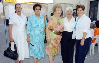 28052006 
María Eugenia Román, Aurora de Padilla, Angélica Sánchez, Angelina de Márquez.