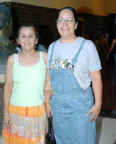 28052006 
Rosy y Soledad Gordillo.