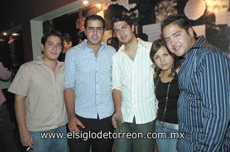 Luis, Juan Carlos, Braulio, Karen y Hector.