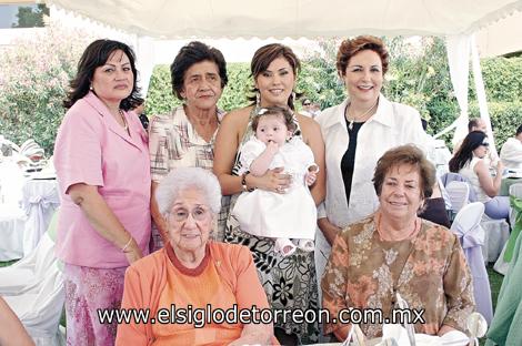 Chonita de Kessler, Chole Vera de Anaya, Elenita Kessler de Anaya, Massiel M. de Anaya, Daniella Anaya, Carmelita H. de Manzanera y Guadalupe Villegas de Manzanera.