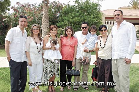 Ricardo Mendoza, Bere de Mendoza, Massiel de Anaya, Daniella Anaya, Gloria de Ríos, Vicente Ríos, Iñaqui Silva, Blanca e Iñaqui Silva.