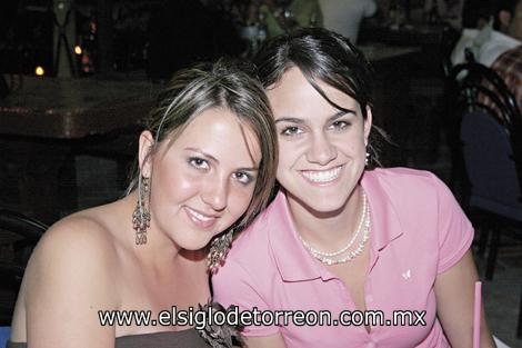 Ana Acosta y Miriam Murra.