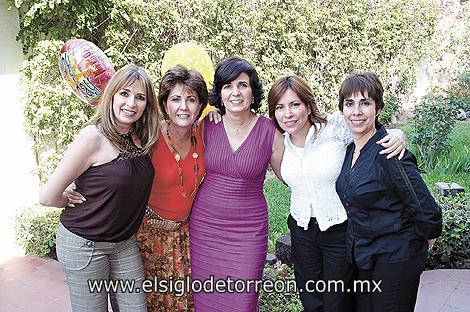 Aída Villarreal, Irma Rodríguez, Maty García, Esther Cedillo y Linda García.