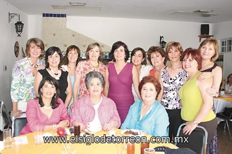 Estelita de Reed, Maty Valdéz, Estelita de Obeso, Adriana de Ferández, Sofía de Fernández, Claudia de Rebollo, Hilda de Fernández, Gaby de Peña, Tere de Herrera, Iliana de Muñoz, Irma Borbolla, Tily y Maty Campa .