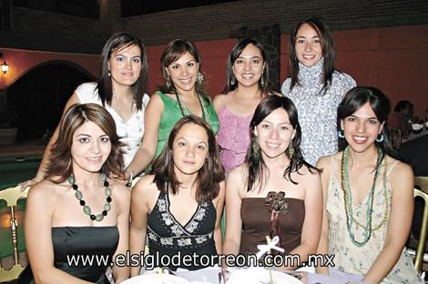 Cristy del Río, Claudia Bartoluchi de Jaime, Alida Villarreal, Paola Luna, Sharon Lee de Bartoluchi, Sandra Carmona, Eva de Aguirre y Marcela Rojas.