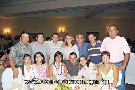 Rafael Pelayo, Irma de Pelayo, David Morales y Marcela Villalobos de Morales, Erika Garibay de Hoyos y Alejandro Hoyos, Martha Hernández de Salcedo, Roberto Salcedo, Roberto Dávila y Araceli S. De Dávila, José Luis Tome y Lic. Olga Acevedo, Horacio Bobadilla.