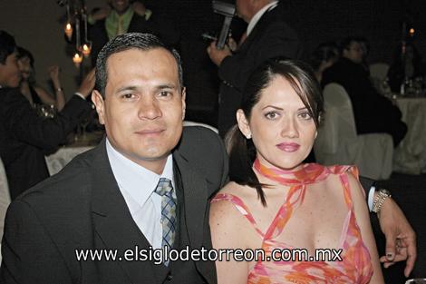 Víctor y Yadira González.