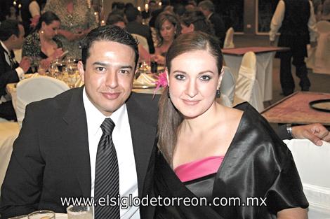 Yareb Mireles y Maribel Fernández.