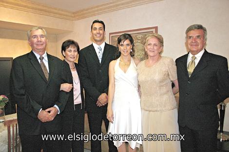 Hector Garza Tijerina, Martha de Garza Tijerina, Alfonso Garza Tijerina Castro, Nadia Recinos Villegas, Aída de Recinos y Homero Recinos.