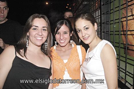 Estefanía Haro, María José López y Beatriz Arenal.