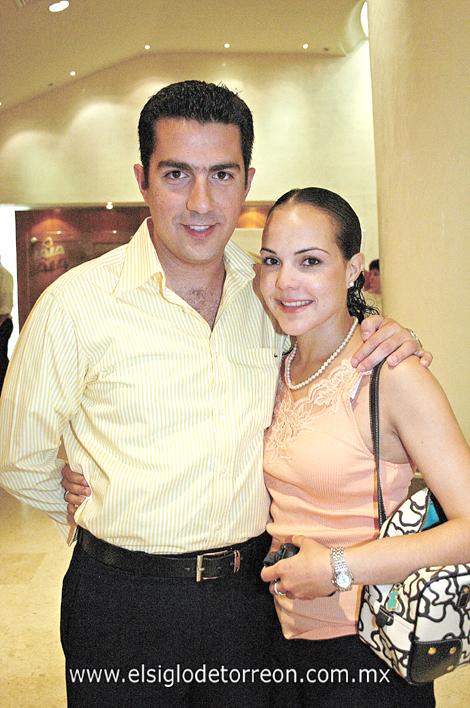 Alejandro Ramos y Priscila Hernández.