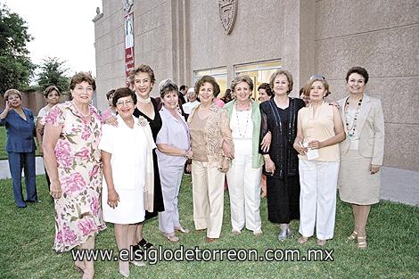 Olga Carmona, Piluca Sánchez, Josefina del Río, Tere Peña, Pili Hernández, Livi de la Peña, Marta Elena R. de Aguirre, Rosita Ibarra y Pocha Acosta.