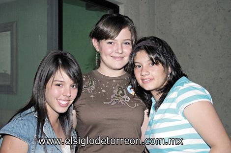 Bárbara Valdez, Melissa Rodríguez y Greta von Bertrab.