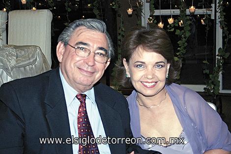 Alfonso Arizpe y Paty G. de Arizpe